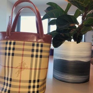 🇬🇧 Burberry Bucket Bag 🇬🇧